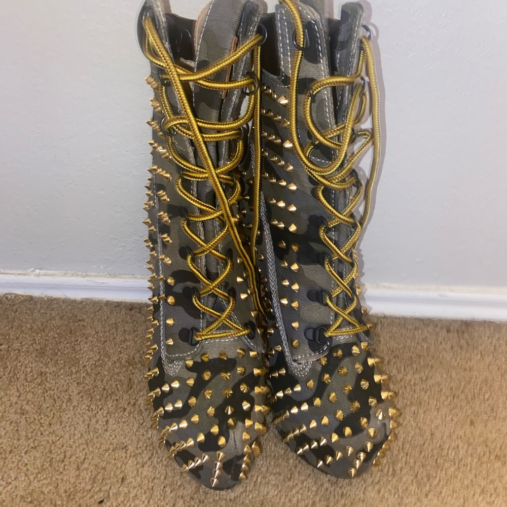 Camo boots